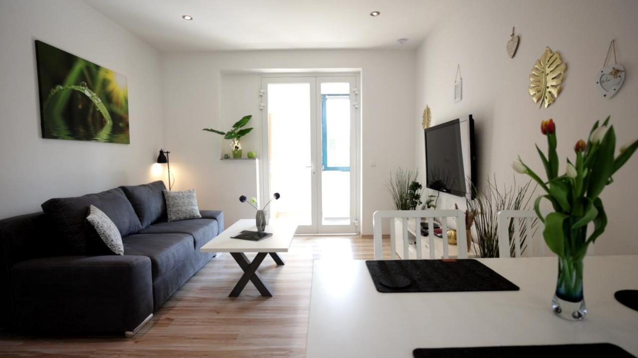Lovely Hohen Neuendorf Exterior photo