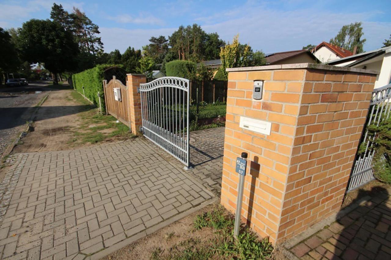 Lovely Hohen Neuendorf Exterior photo